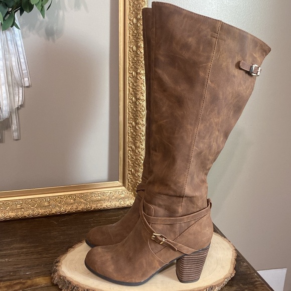 Madden Girl Shoes - Madden Girl - Davvis Tall Shaft Boots (Cognac w/ Buckle details). Women's size 9
